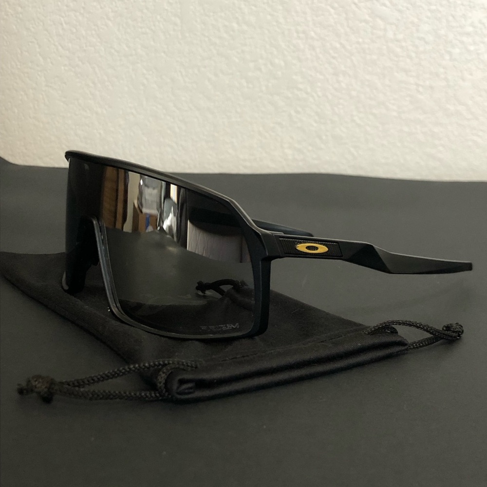 Oakley SUTRO Silver Reflective Sunglasses OO9406